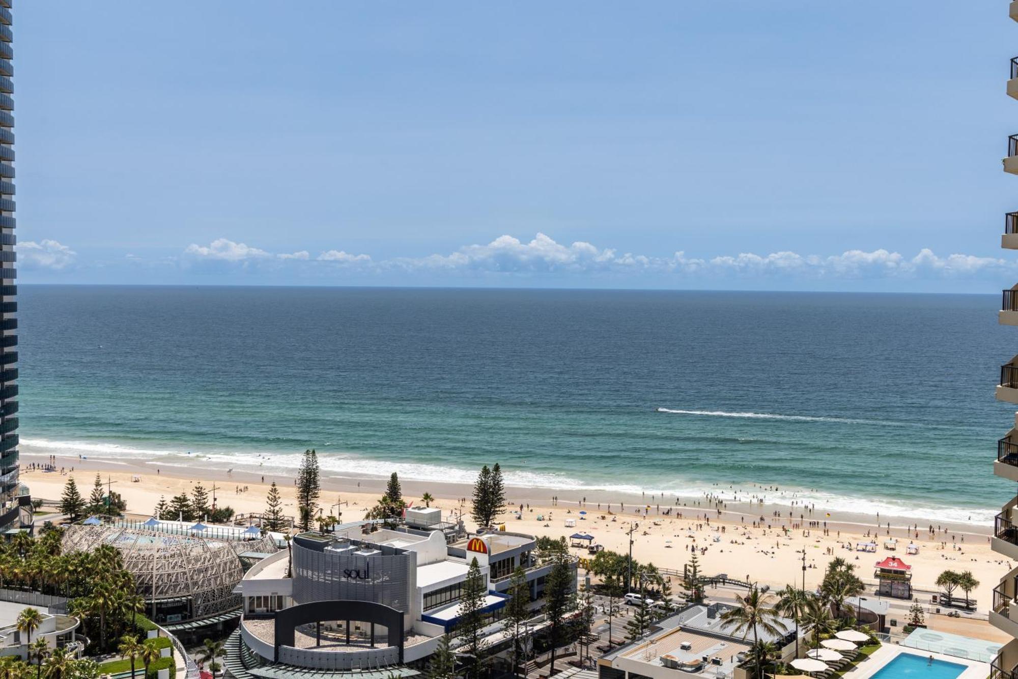 Novotel Surfers Paradise Gold Coast Exterior photo
